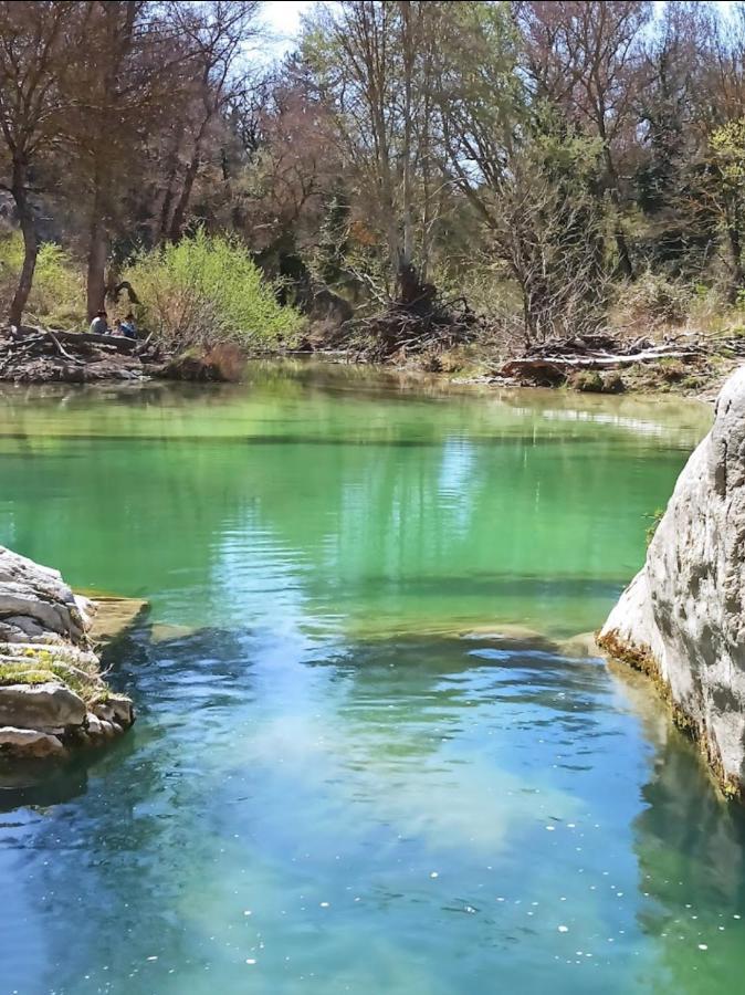 Sous Les Etoiles En Provence, Gite Les Bambous Lurs Exteriér fotografie